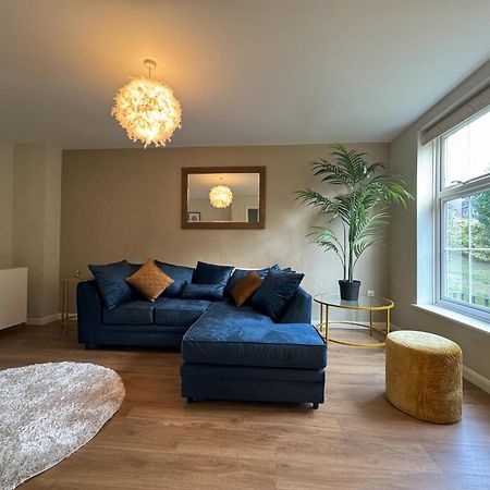Chieveley Mews By Sarrochic Villa Sunningdale Dış mekan fotoğraf